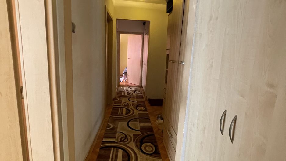 Apartament 4 camere, decomandat, zona excelenta, comison 0%. - Poză 10