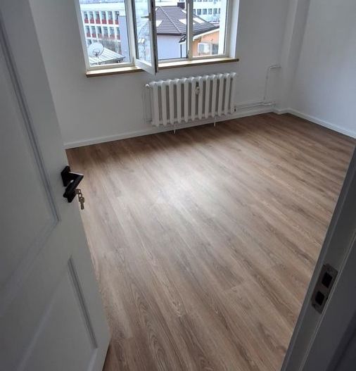 APARTAMENT RENOVAT SPATIOS  METROU ZONA NERVA TRAIAN - Poză 8
