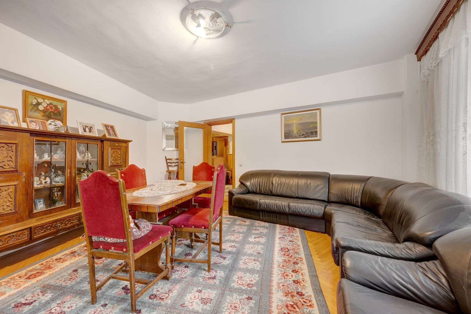 Oportunitate! Apartament 4 Camere 1 Minut Metrou Universitate - Poză 22
