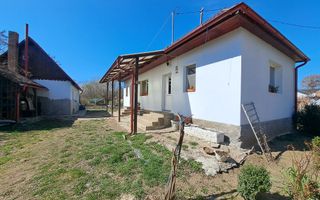 Două case de vanzare cu teren 1553 mp Reci - Poză 2