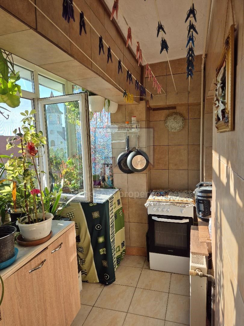 Vanzare apartament 3 camere - 1 Decembrie Ilfov - Poză 2