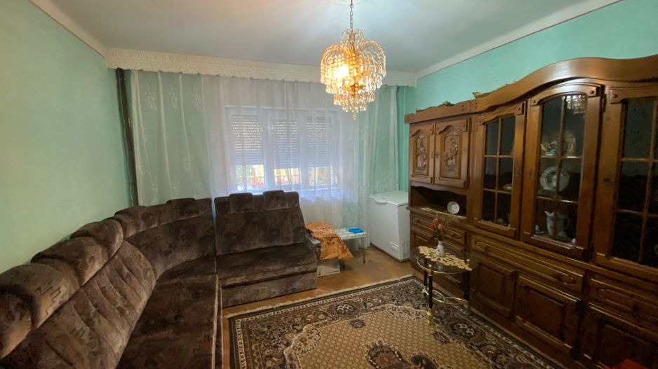 BRASADAS vinde casa cu 6 cam 2 bai cu tern 3.3 ari. - Poză 8