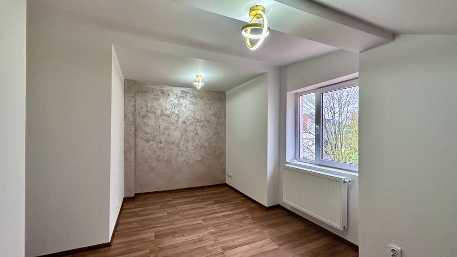 Apartament cu 3 camere de vânzare în Dumbravita - Poză 17