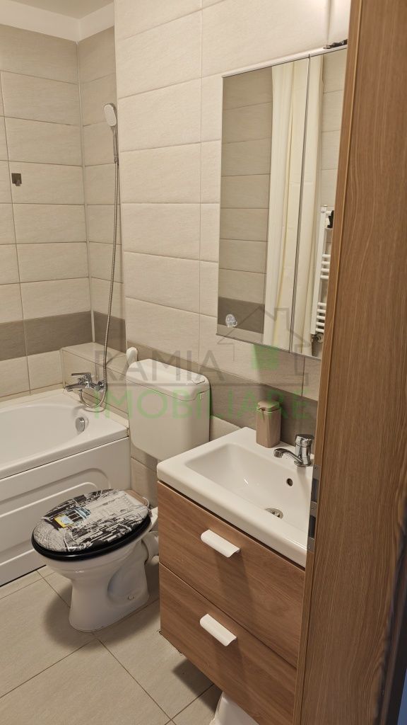 Apartament 2 camere decomandat , mobilat, utilat, parcare inclusa - Poză 6