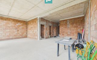 Casă la roșu cu piscină-Pârneava-767 mp teren - Poză 9