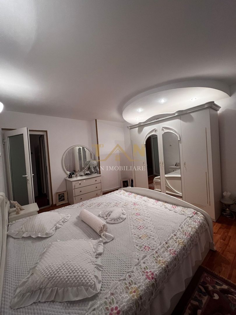 Apartament Băile Herculane 3 camere - Poză 11