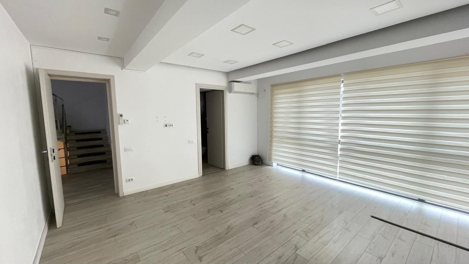 VILA DE INCHIRIAT PARCARE   BIROURI ZONA  PIPERA - Poză 6