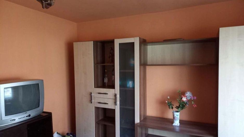 Apartament 2 camere, Carpati 2, str Fantanele - Poză 3