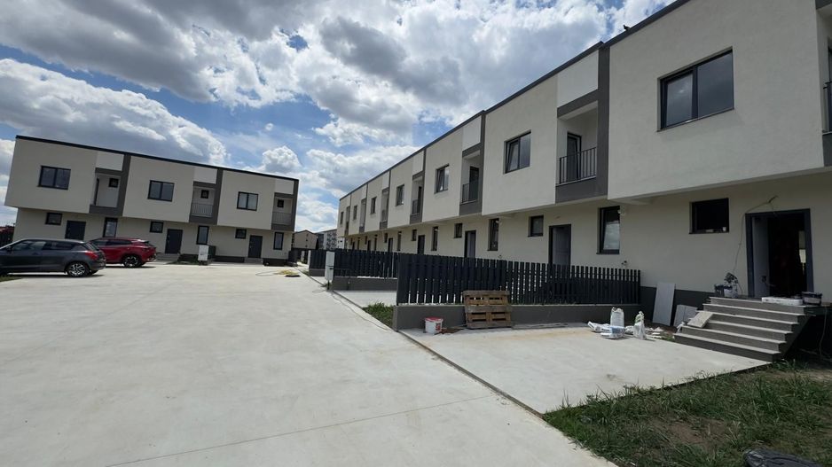 CASE INSIRUITE, TOATE UTILITATILE, STATIE STB IN FATA, COMISION 0% - Poză 4