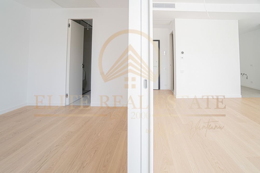 Stațiunea Mamaia - Vânzare apartament cu 2 camere, 2 bai, la 2 pasi de mare. - Poză 5