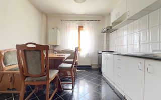 Apartament 2 Camere - Zona de jos - Decomandat - Poză 3