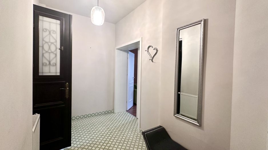 Studio boem de închiriat în zona ultracentrală a Timișoarei - Poză 7
