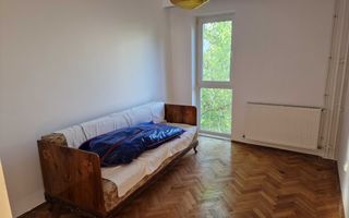 Apartament  4 camere, balcon, zona manastur - Poză 1