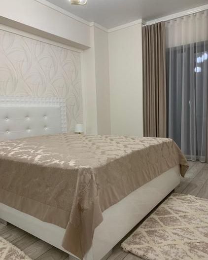 De inchiriat apartament 2 camere bloc Riviera faleza Dunării , 750 Euro - Poză 9