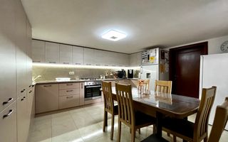 Casa spațioasă și primitoare cu garaj dublu, în Braytim – Soarelui - Poză 28