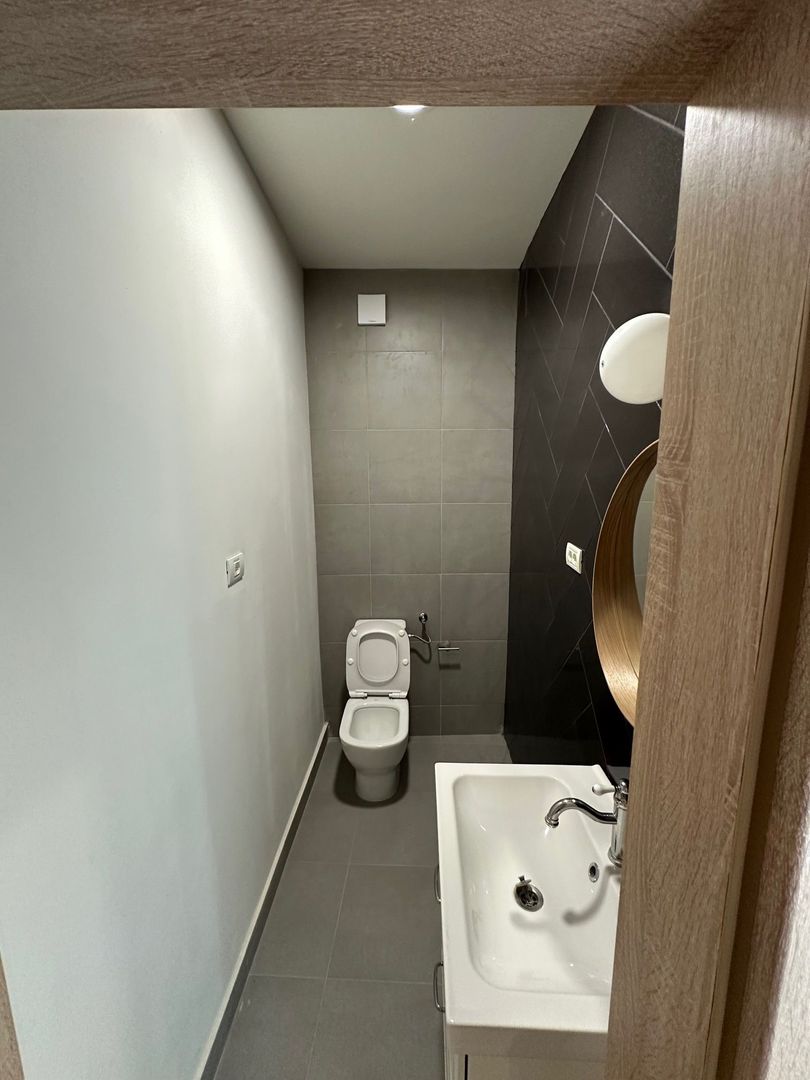 Spatii de birouri Ultracentral suprafață  de 34 mp - Poză 4