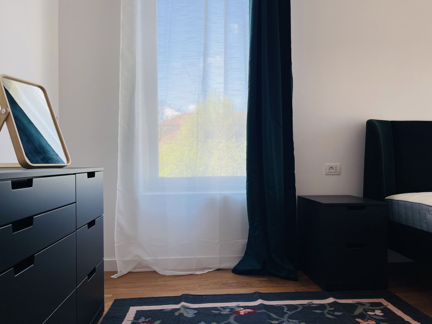 INCHIRIATA - Prima inchiriere, Segmentul Lux | Central | Panouri solare - Poză 7