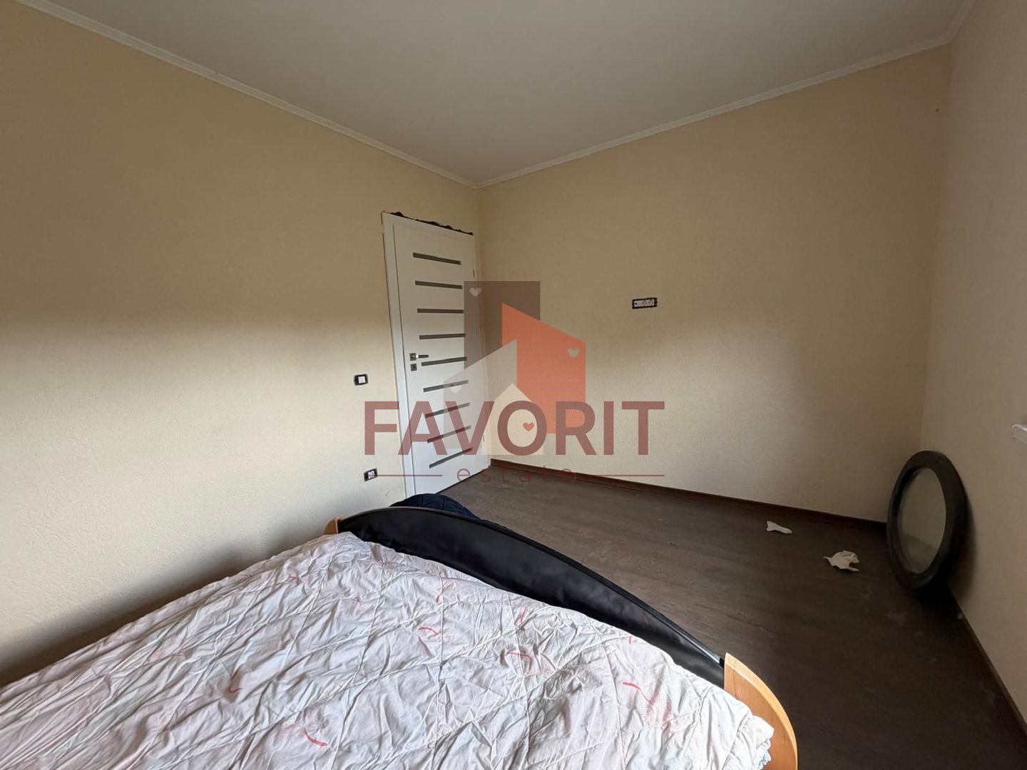 Individuala | 4 camere | 860 mp teren | Pozitie excelenta | Asfalt | - Poză 7