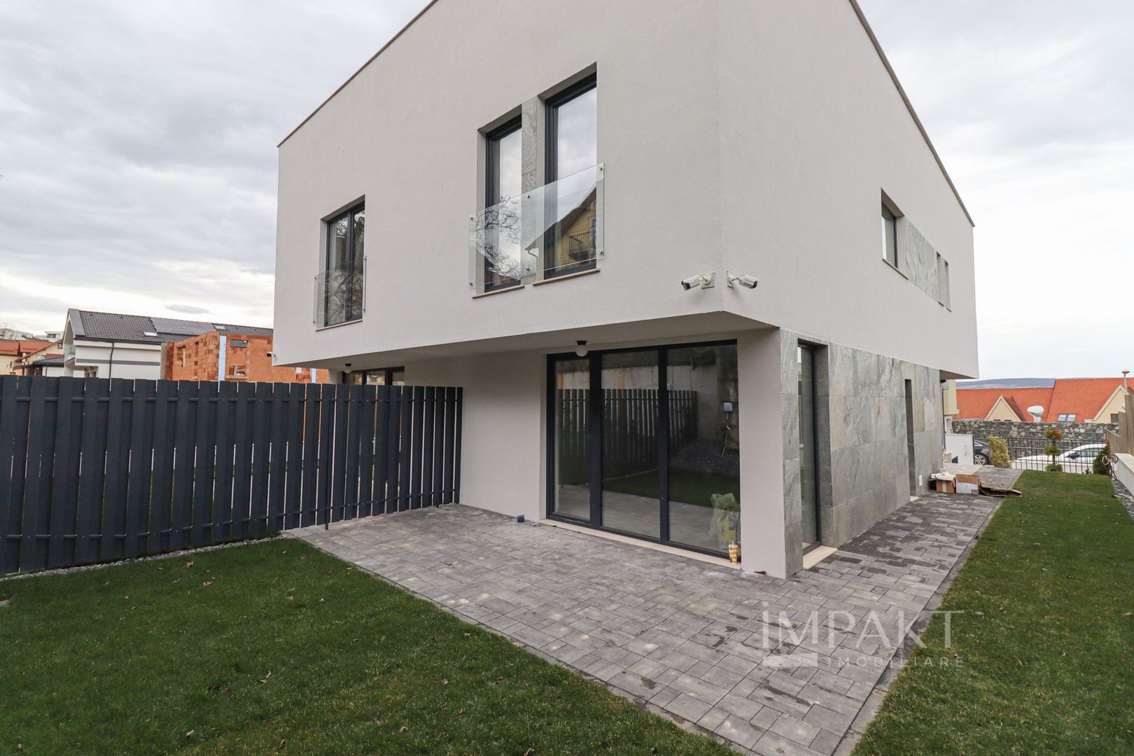 Duplex superb cu 6 camere si 4 bai in Andrei Muresanu! - Poză 20