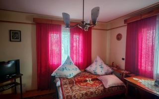 Vilă 5 camere | 200 mp utili | Teren 4.361 mp | Demisol + Mansardă - Poză 3