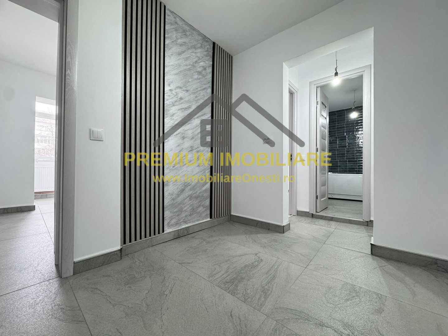 Apartament 2 Camere - Etaj 1 - Zona Mal - Renovat - Poză 2