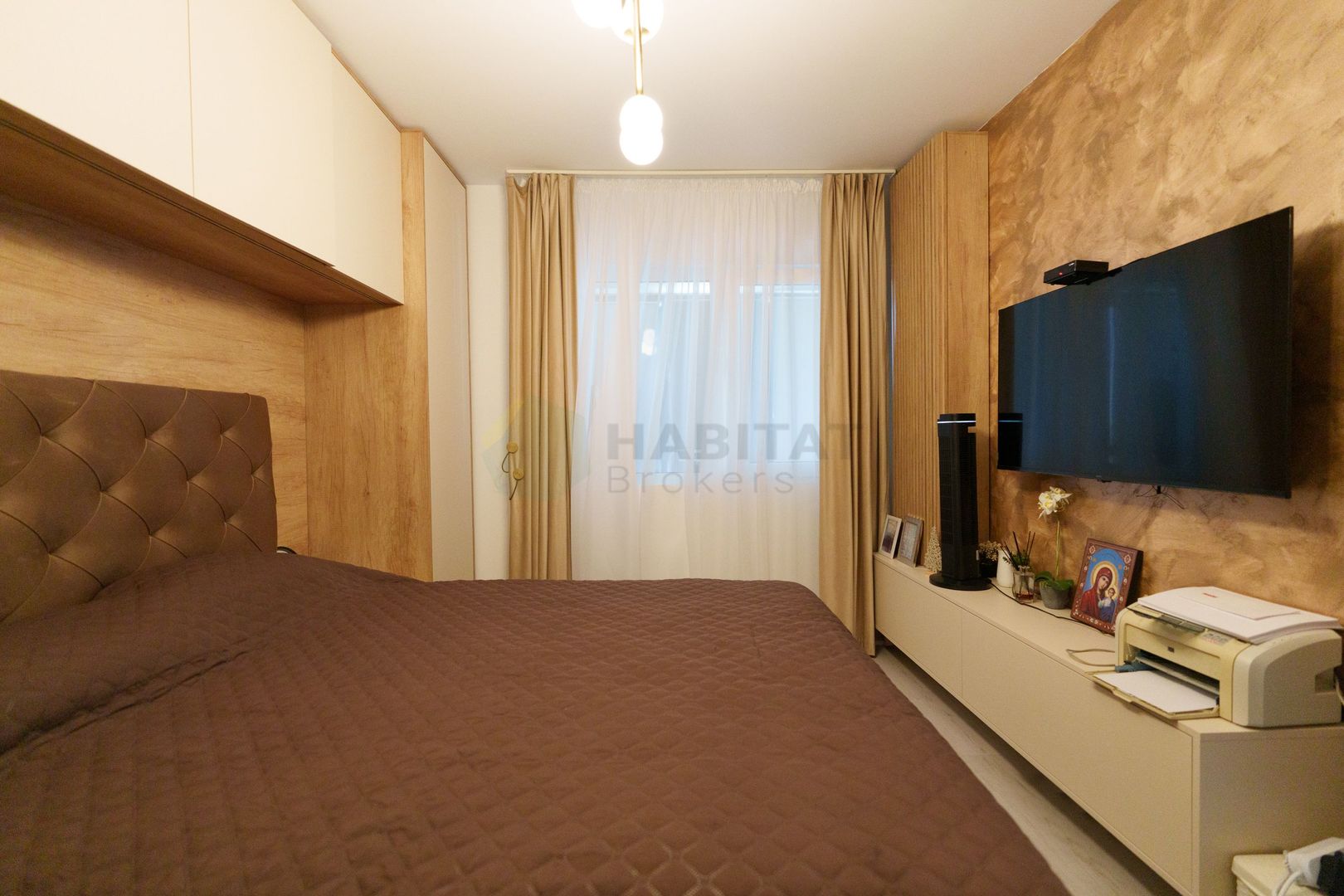 Studio modern, renovat complet 2025 | Complex Forest Tunari | Parcare inclusă - Poză 3
