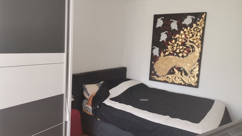 Vanzare apartament 3 camere, Gavana, zona Piata - Poză 4
