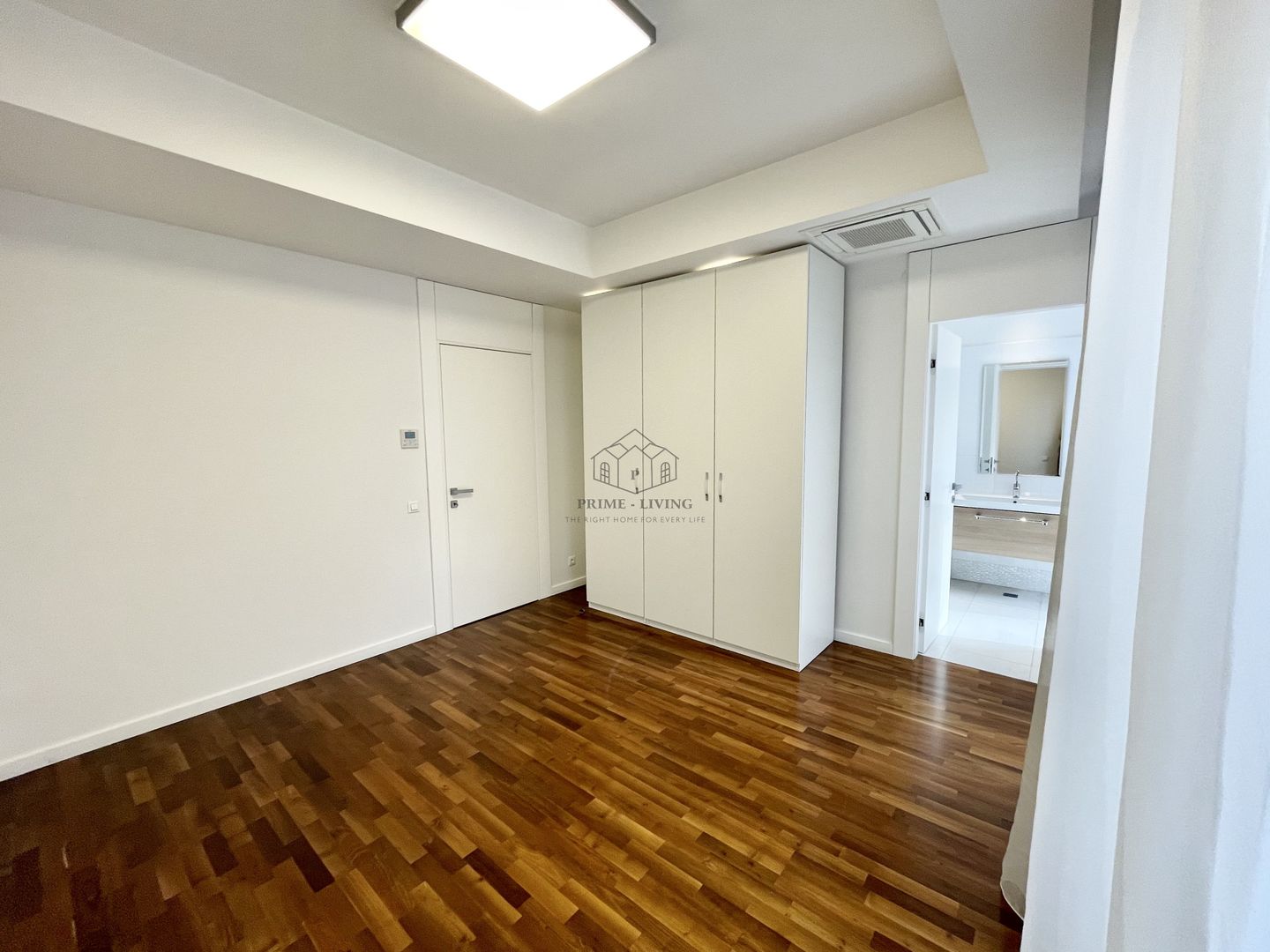 APARTAMENT CU 4 DORMITOARE DEOSEBIT LA INCHIRIERE LANGA PARC KISELEFF - Poză 14