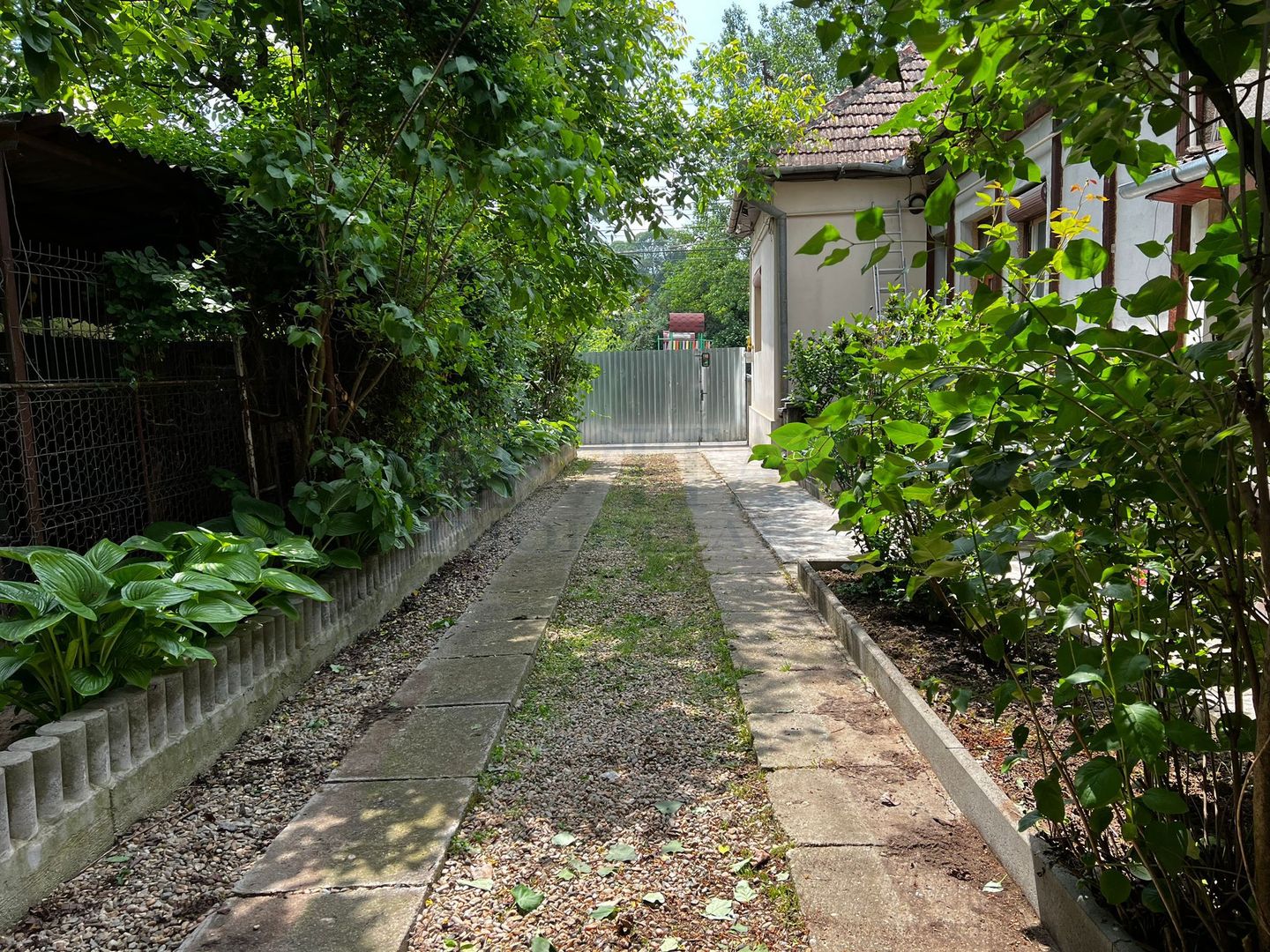 Casa de vanzare in Gilau, teren de 840 mp, zona buna - Poză 6