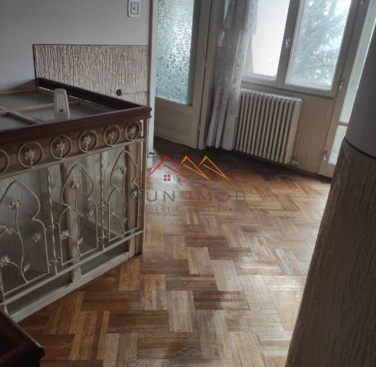 Casa D+P+E, an 1980, teren 285 m2, zona foarte buna, Campina, Prahova - Poză 7