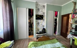 Casa renovata cu 4 camere la curte comuna | Iosefin - Poză 3