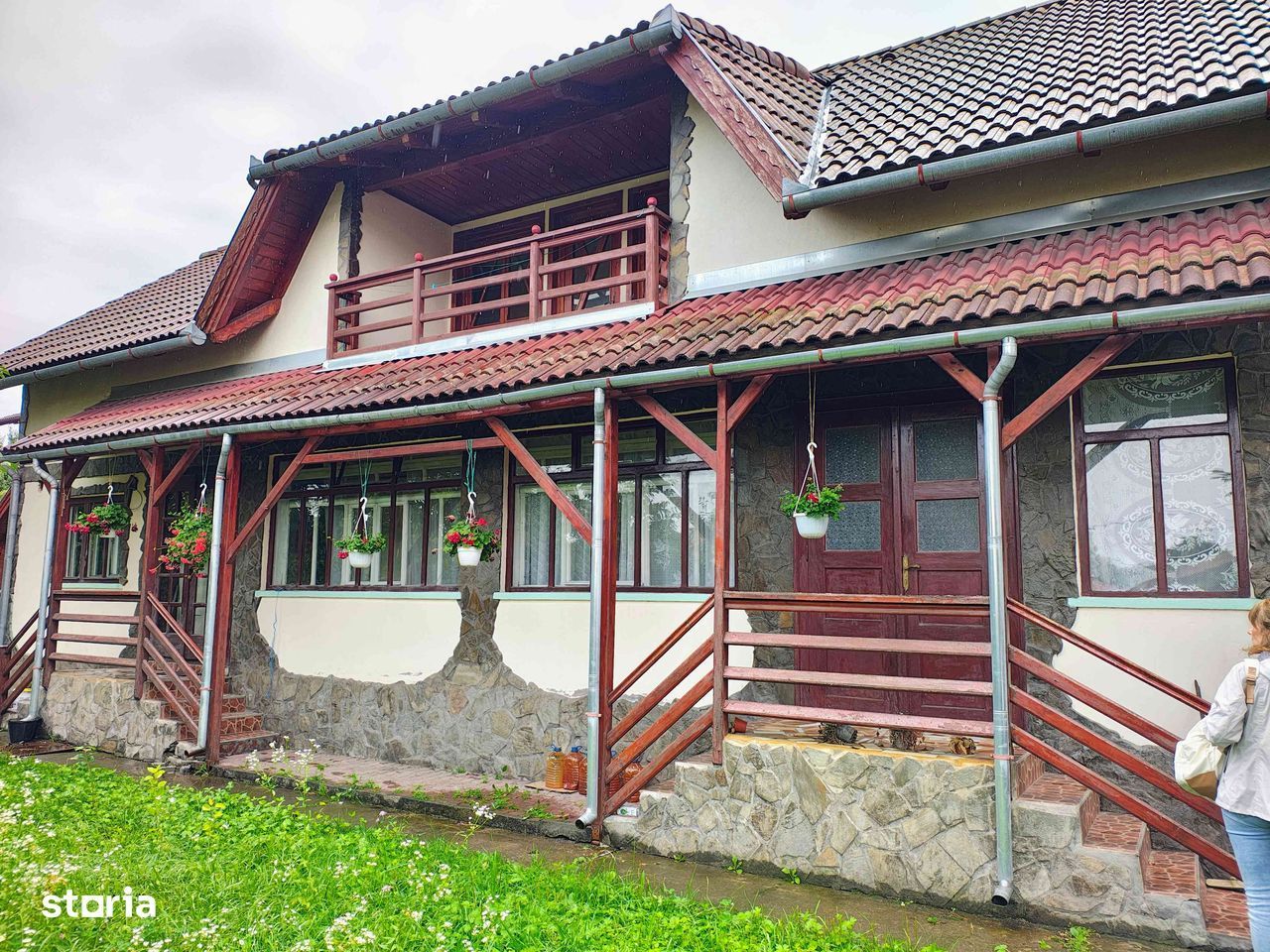 Casă complet renovată, pentru locuință sau pensiune turistică! - Poză 2