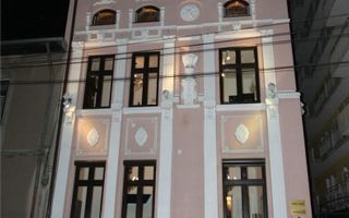 Casa de inchiriat in zona Mosilor |renovata si consolidata recent - Poză 8