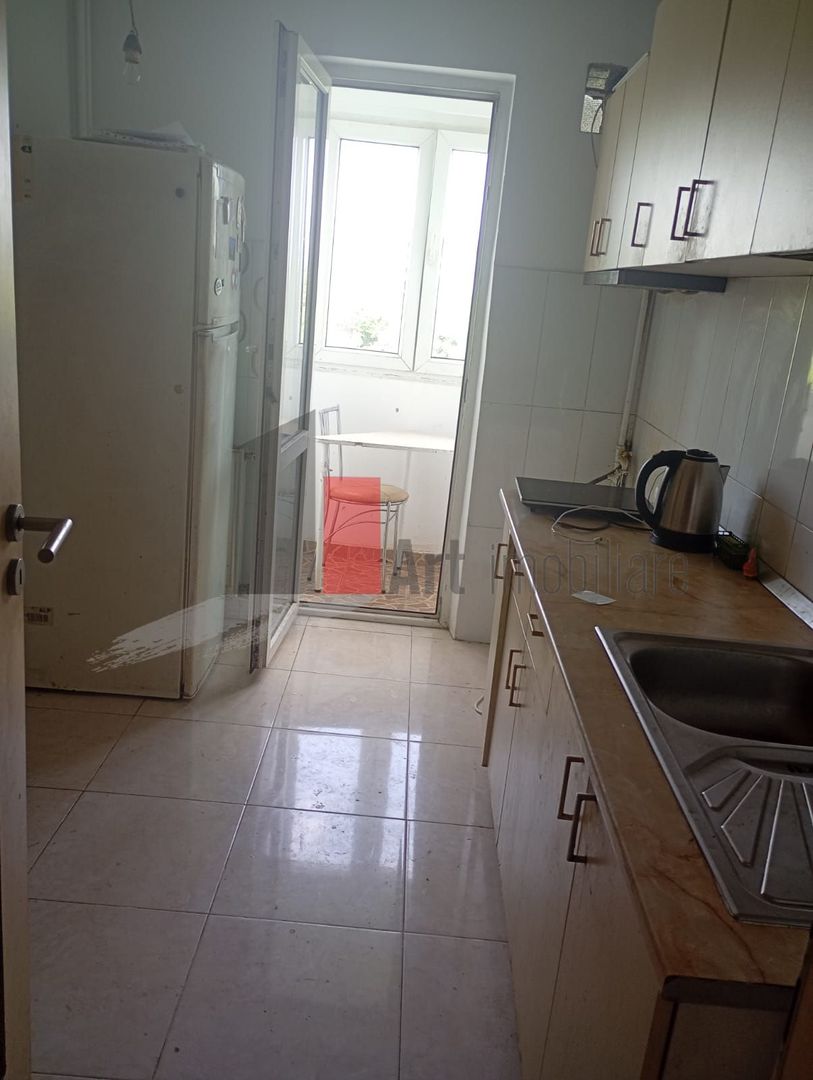 Apartament 2 camere,2 balcoane bdul Basarabia - Poză 4