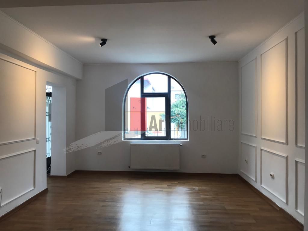 Vila  -  Zona Kiseleff - Poză 9