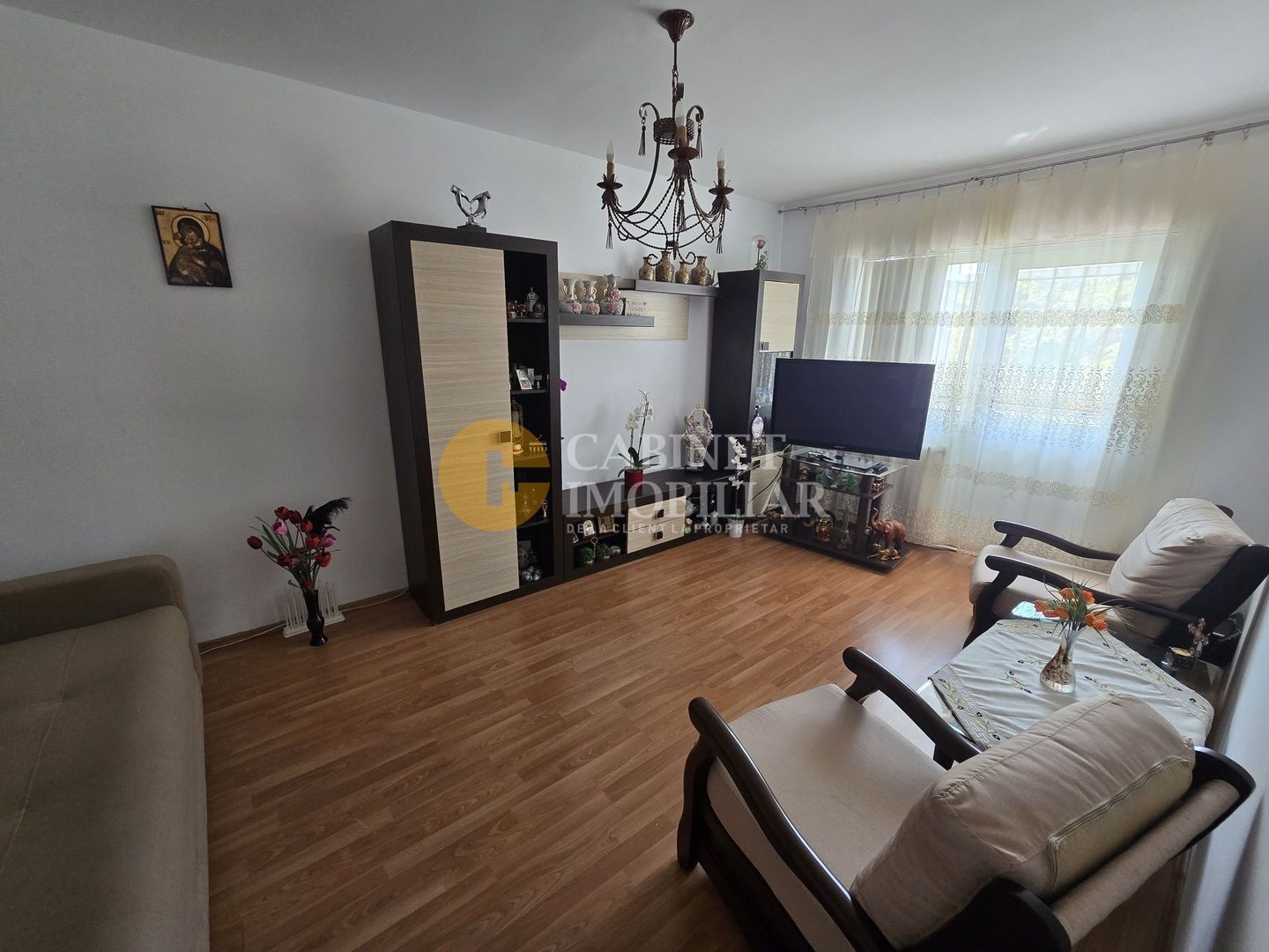 De vânzare apartament 3 camere – Tg Cucu - Poză 3