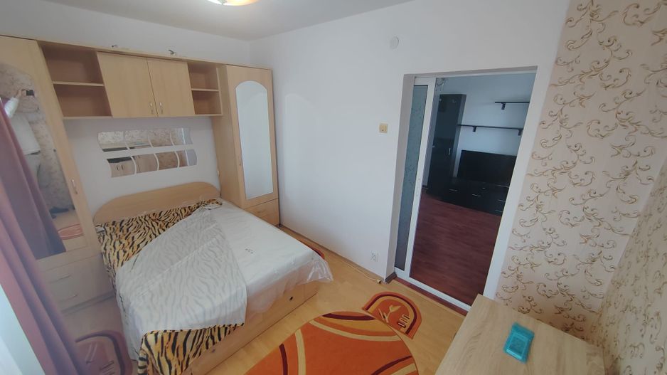 Metrou 1 Decembrie , PARCARE - Poză 4