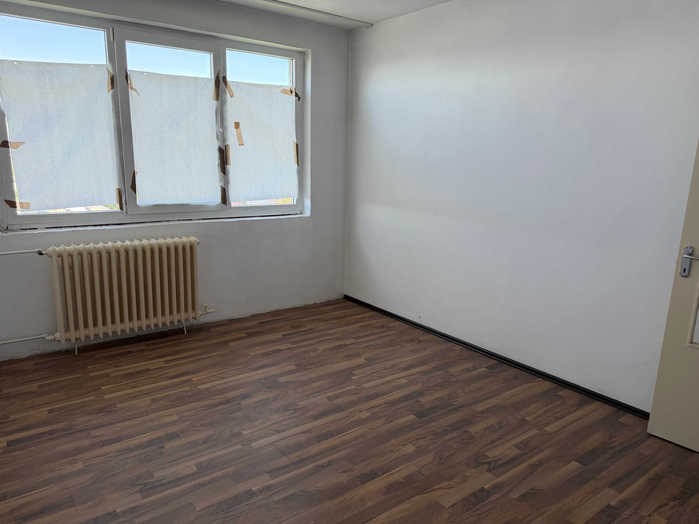 De vanzare  Apartament 2 camere DRUMUL TABEREI - Poză 1