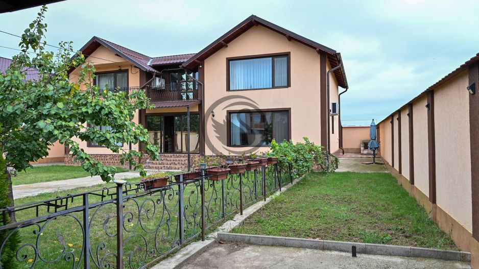 Casa 5 camere de vanzare | 244 mp | Strejnicu, Prahova | COMISION 0% - Poză 2