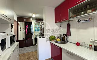 Apartament de vânzare cu 4 camere în zona Rogerius, Oradea - Poză 3