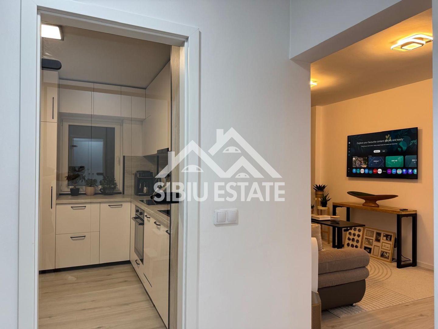 Apartament 3 camere 2 bai, pivita recent renovat-in Sibiu M.Viteazul - Poză 18