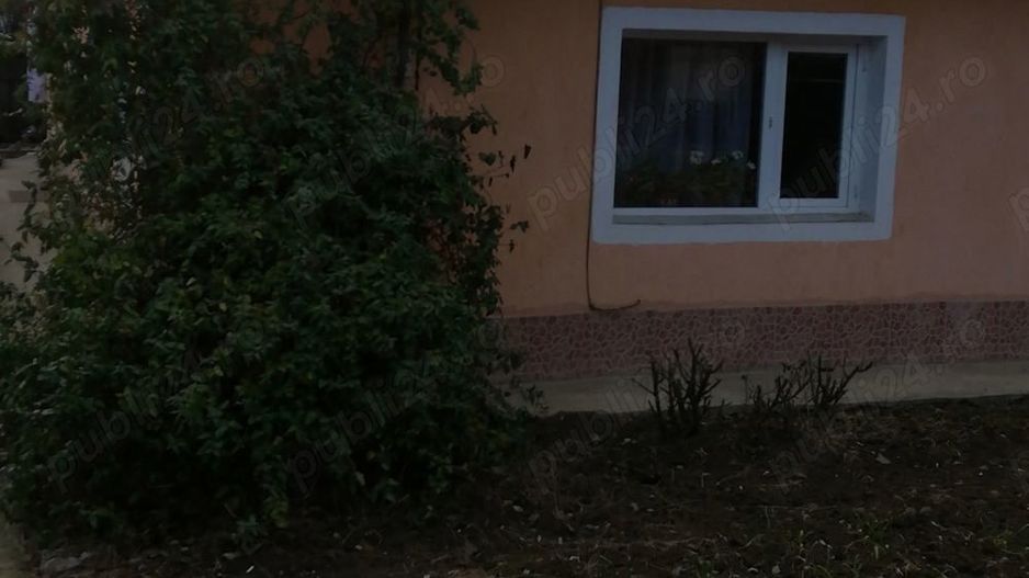 Casa de vânzare cu teren - Poză 4