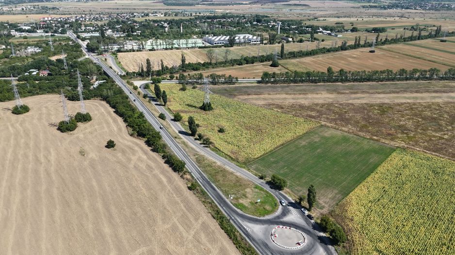 Teren ideal pentru Hala sau Depozit in Berceni, Prahova - Poză 2