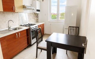 Apartament cu 1 camera de vanzare, zona Centru - Poză 2