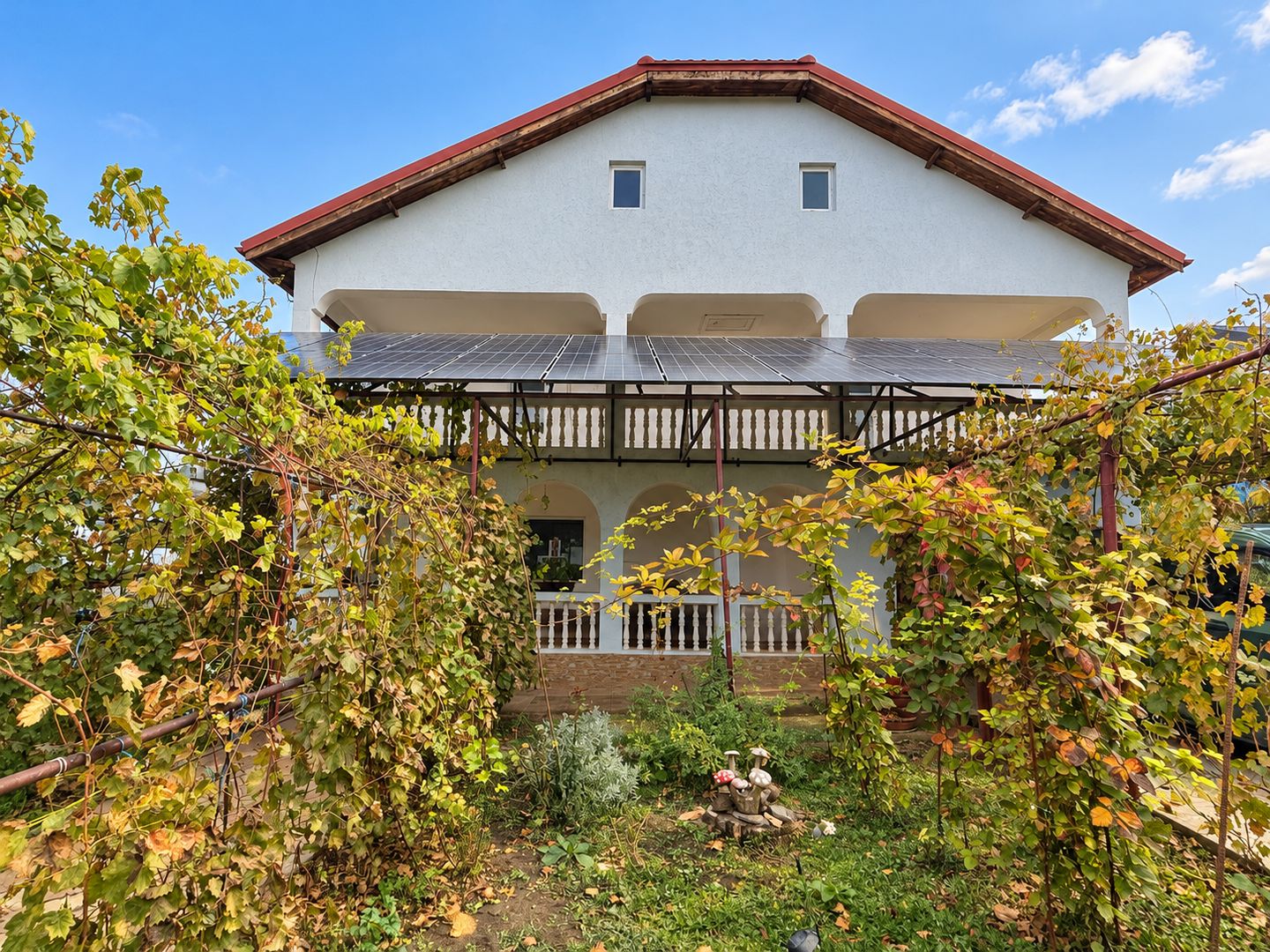 Casă independentă energetic | 387 mp construiți | Teren 1.400 mp - Poză 4