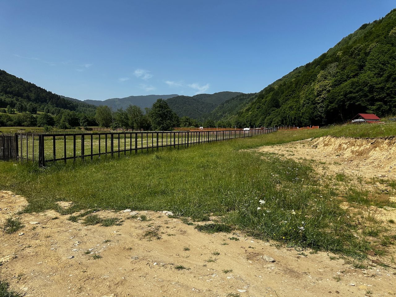 Teren intravilan - 1117 mp în Plaiul Foii - Poză 7