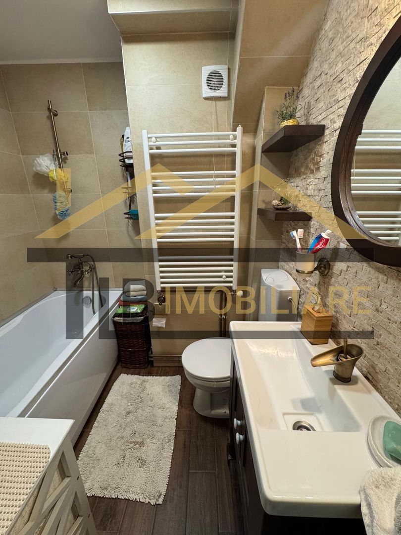 Apartament de 3 camere, garaj, 60mp, zona UltraCentrala - Poză 13