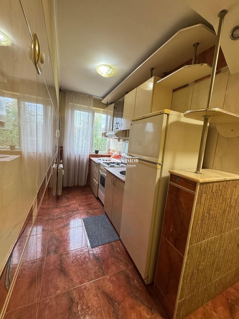 NECTORA IMOB-Apartament 2 camere, Zona Cantemir, Etaj 3,mobilat/utilat - Poză 4