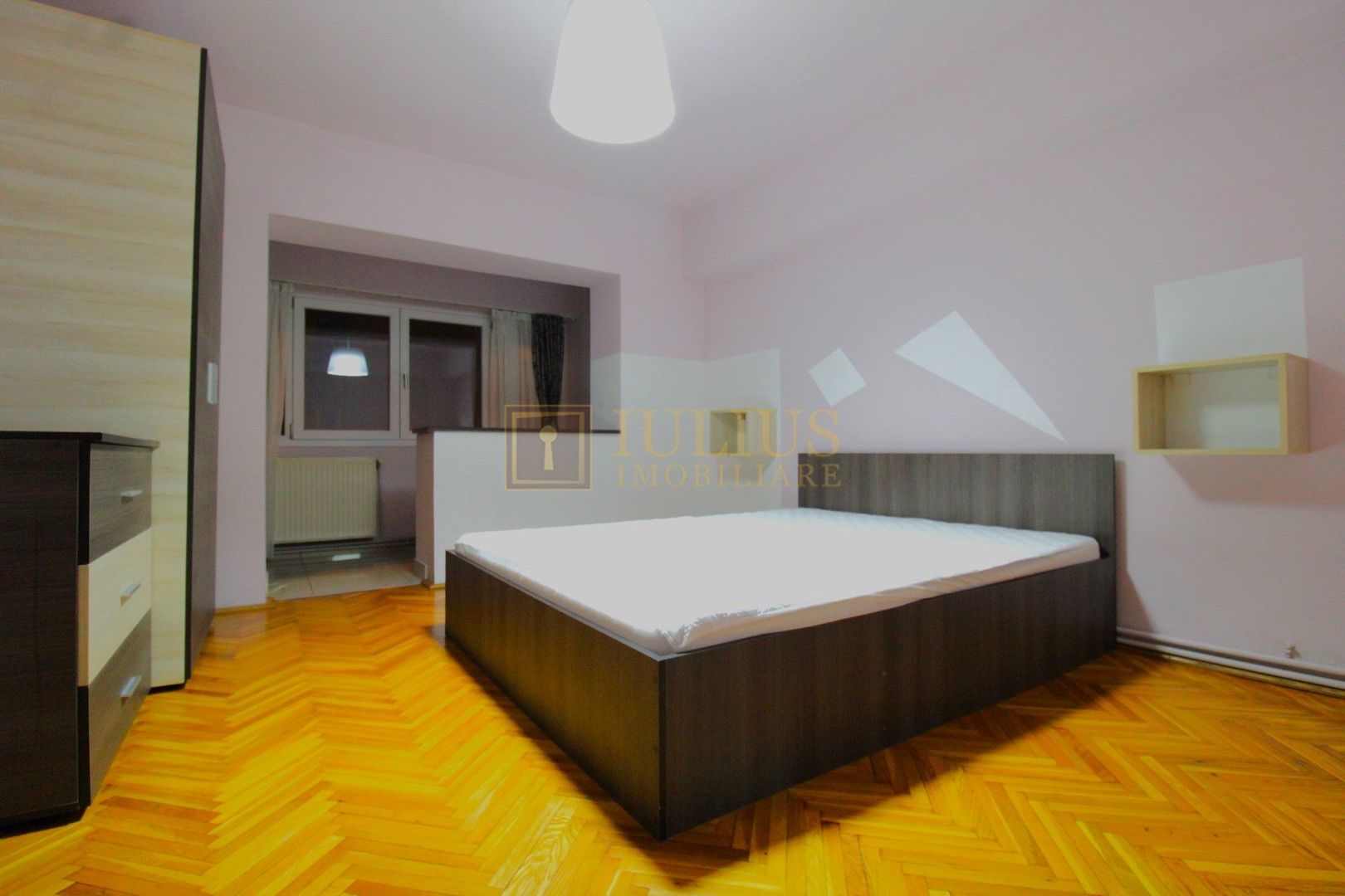 Complex, 4 camere, centrală proprie, aer condiționat - Poză 6