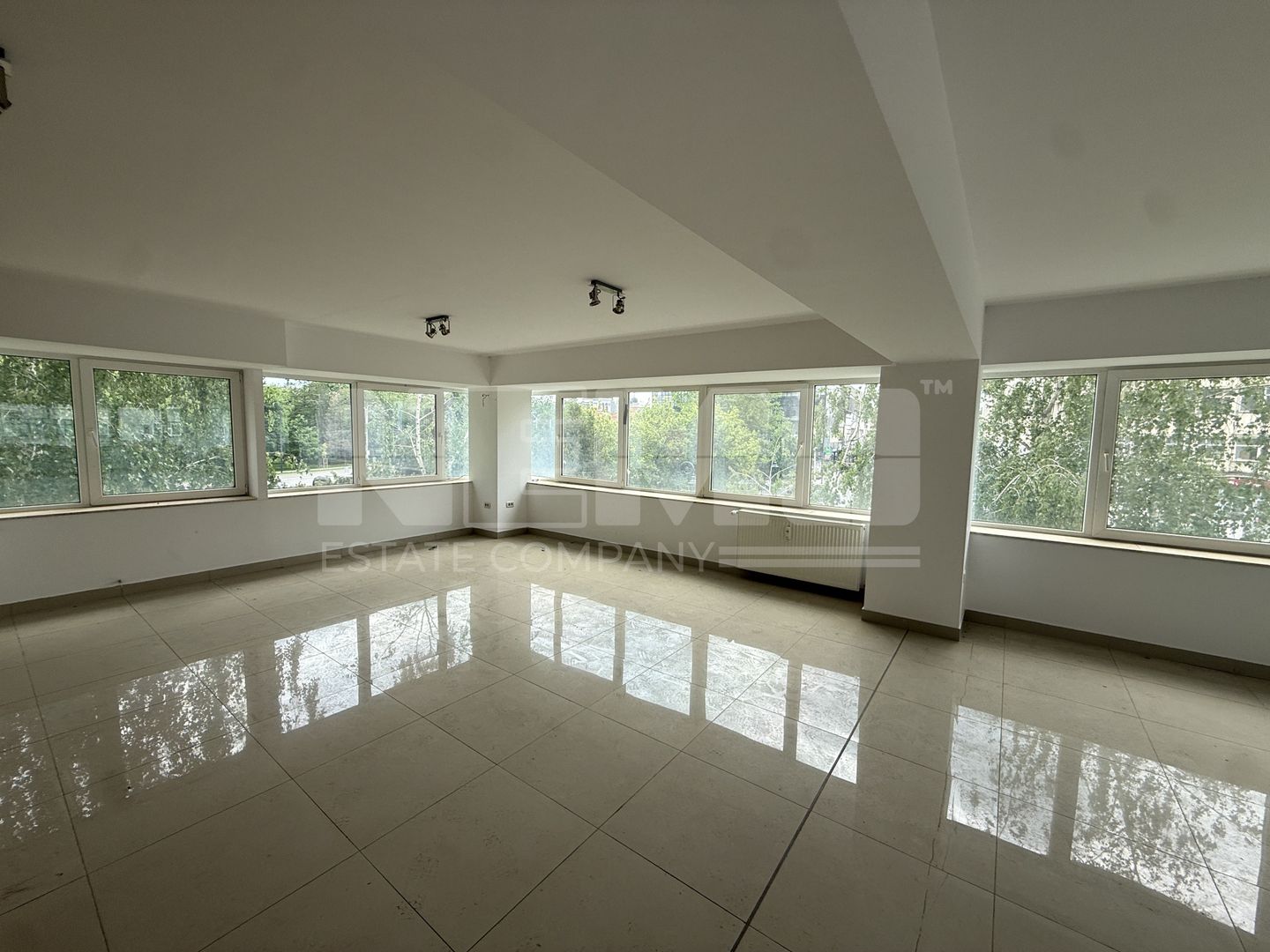Spatiu comercial 120 mp | Ultracentral Radauti | Vanzare - Poză 14